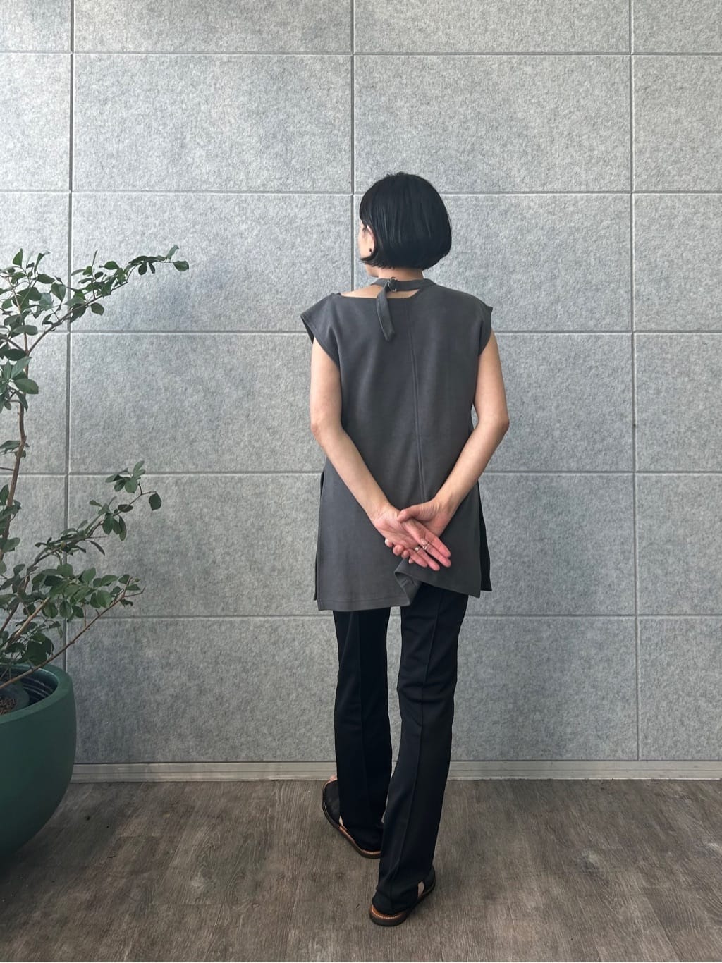 yukoさんの「CODE A｜pile cutout tee」を使ったコーディネート