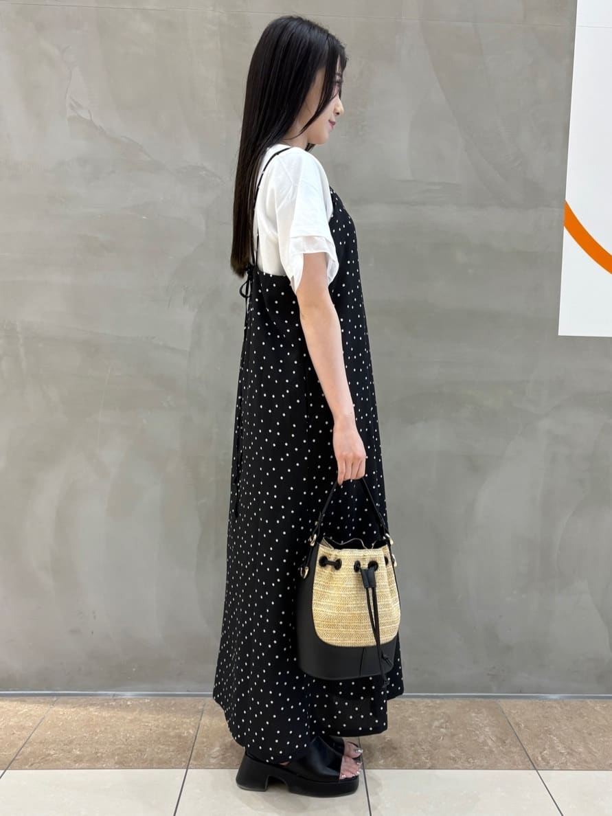 MOEさんの「THE SHOP TK｜」を使ったコーディネート