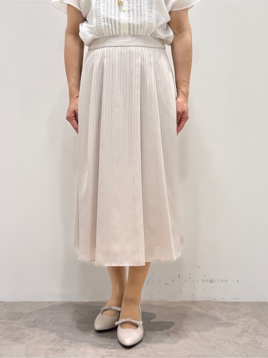koyaさんの「Reflect｜◆【選べる7色◎／手洗い可】フロントピンタックデザインブラウス」を使ったコーディネート