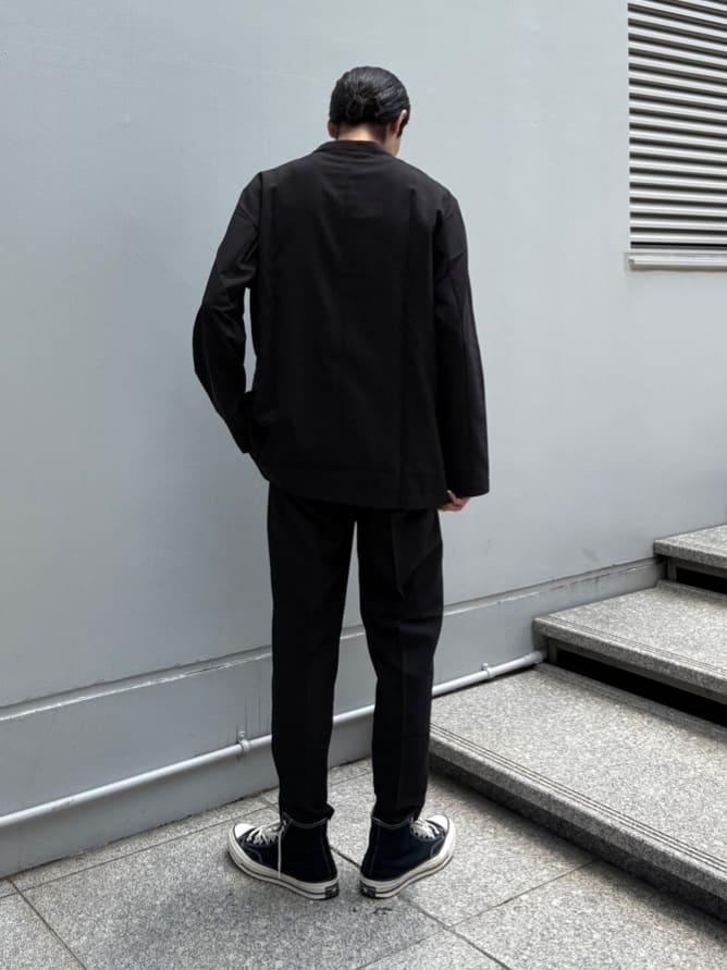 北浦歩大さんの「tk.TAKEO KIKUCHI｜◆【WEB限定 マシンウォッシャブル】機能性エアリードライノーカラーセットアップ/ノーカラージャケッ」を使ったコーディネート