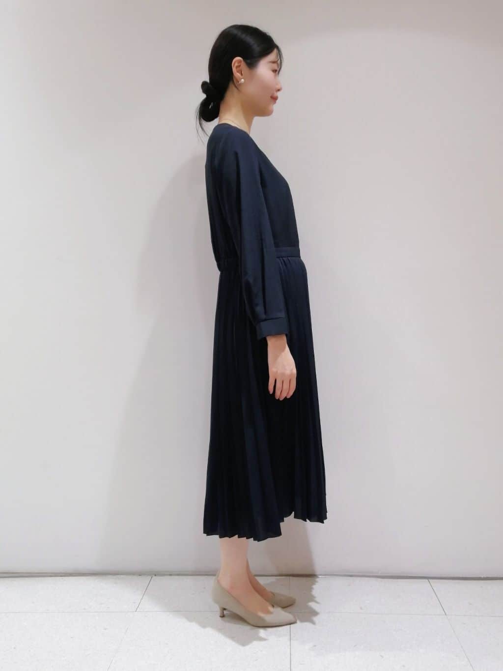 ayanoさんの「INDIVI｜◆【洗える】スタイルUPプリーツワンピース」を使ったコーディネート