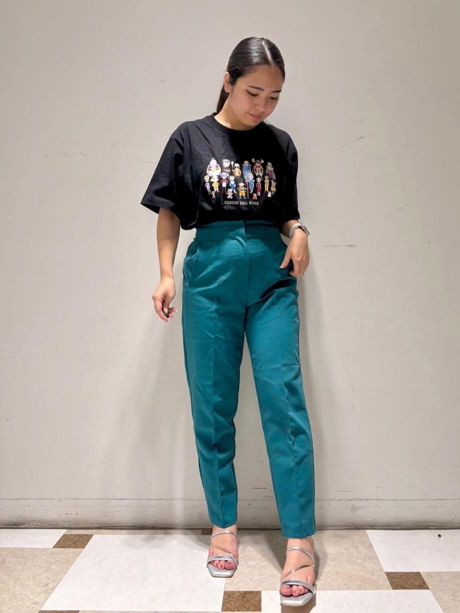 のはらっちょさんの「ESPERANZA｜ゴールドラインプレートヒールミュール」を使ったコーディネート