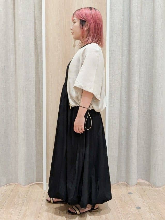 minさんの「grove｜◆ラフィアバケツタッセル巾着ショルダー」を使ったコーディネート