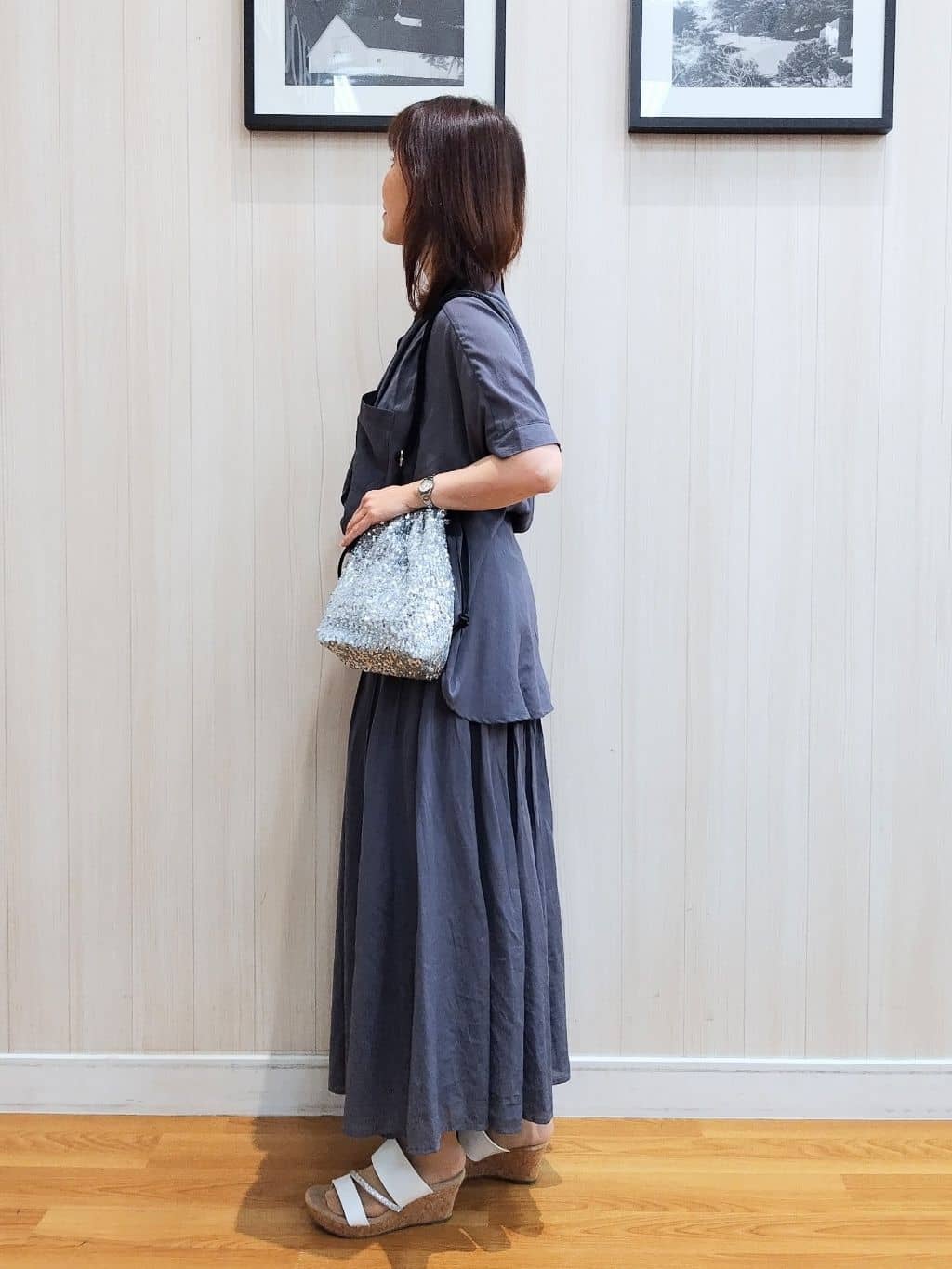 yseさんの「SHOO･LA･RUE｜◆キラキラループマガールサンダル」を使ったコーディネート