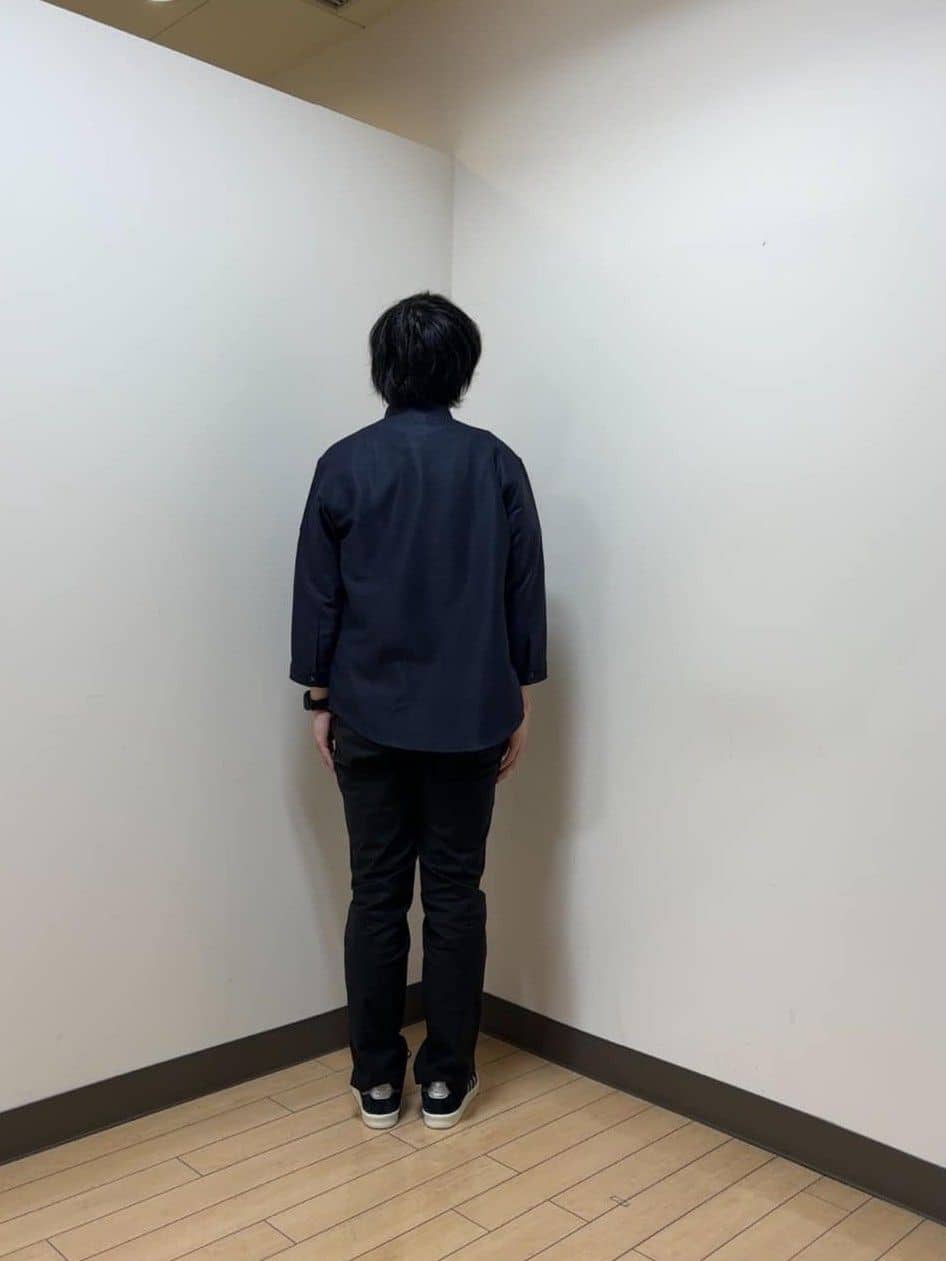あきやまさんの「TAKEO KIKUCHI｜【抗菌防臭／5サイズ展開】ハイゲージポンチ Tシャツ」を使ったコーディネート