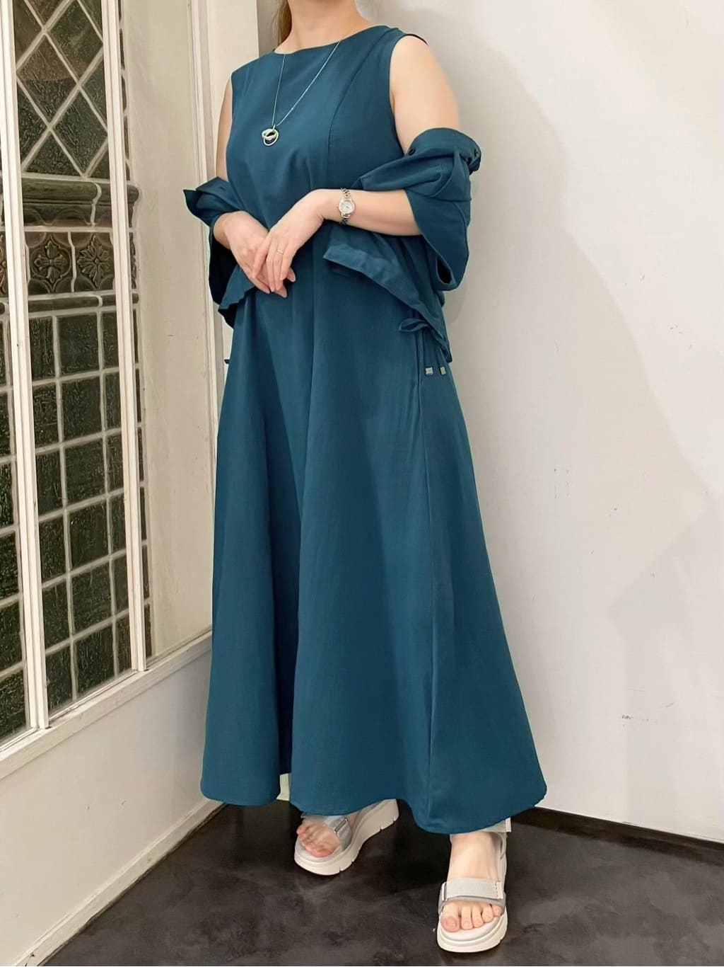 なるみんさんの「grove｜◆【品よく着こなす、大人のワークスタイル】ワークジャケット&times;ワンピースセット」を使ったコーディネート