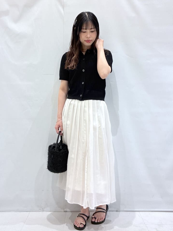komaさんの「OPAQUE.CLIP｜◆《CLASSY掲載》透かし編みポロニット【洗濯機洗い可】」を使ったコーディネート