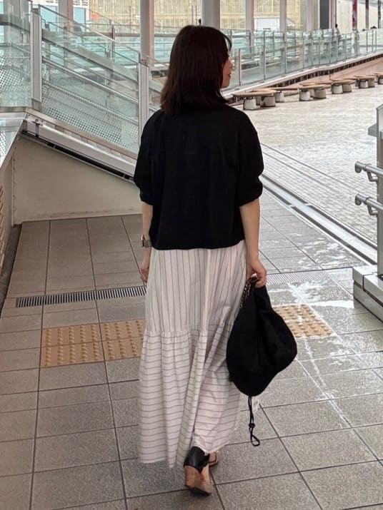makiさんの「UNTITLED｜メタリックメッシュトート」を使ったコーディネート