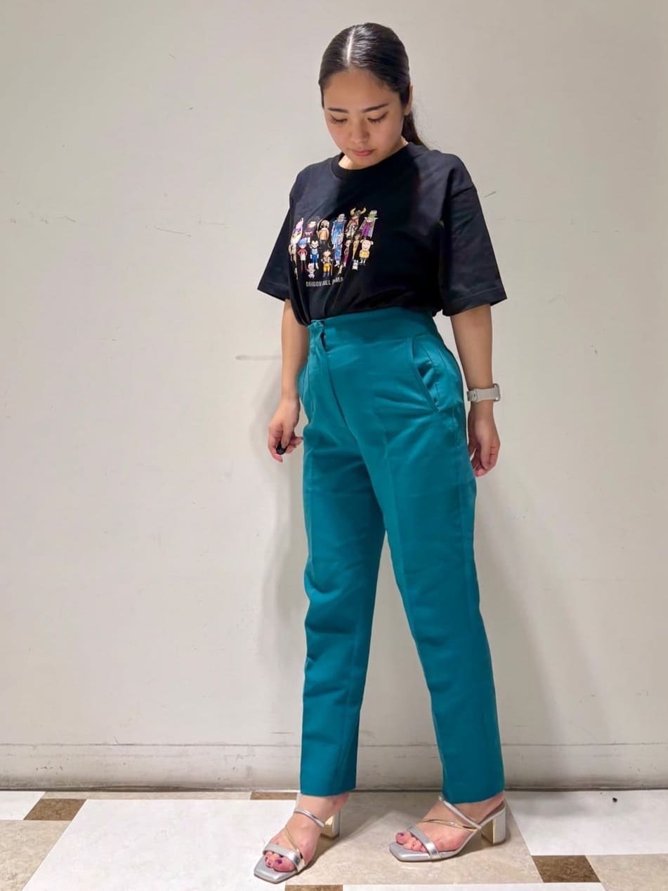 のはらっちょさんの「ESPERANZA｜ゴールドラインプレートヒールミュール」を使ったコーディネート