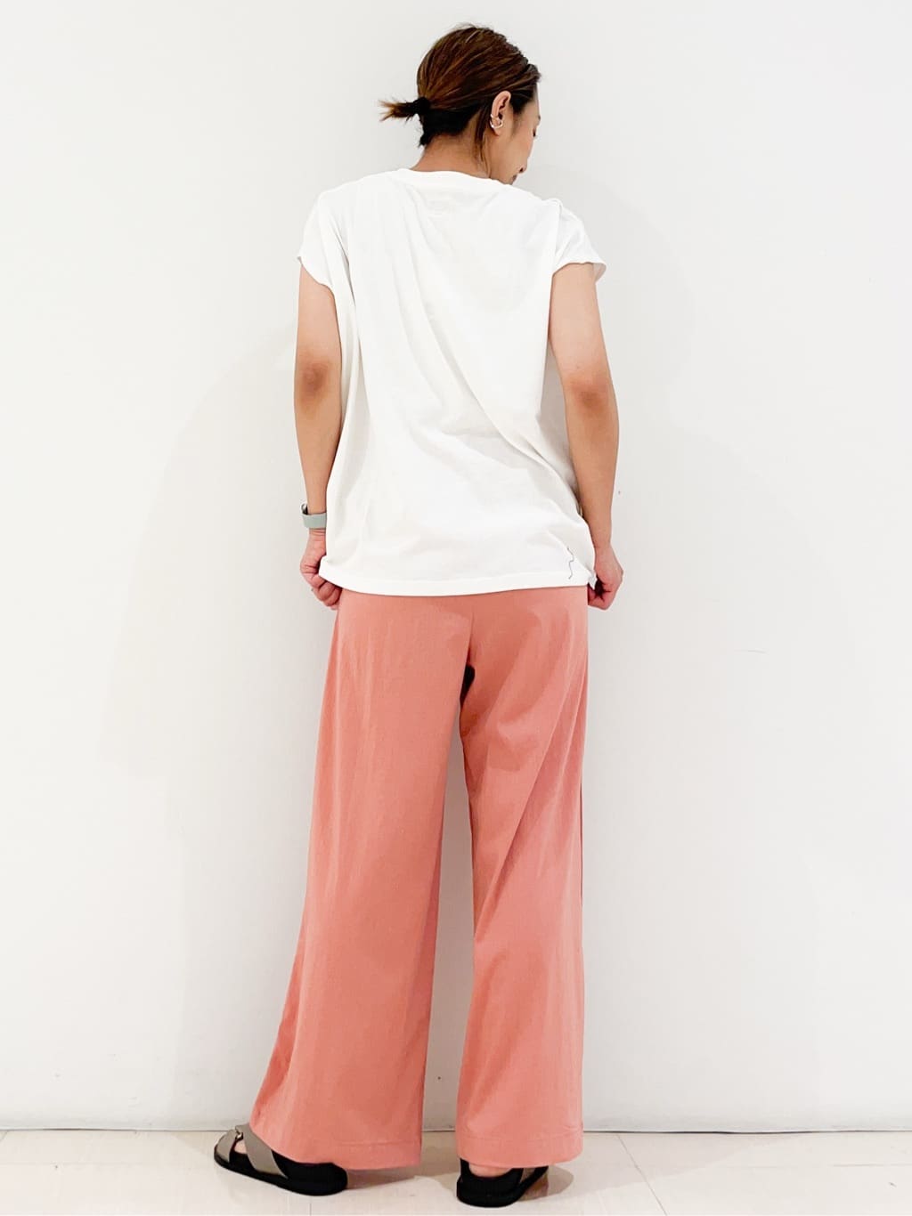 yuuco.さんの「grove｜【Lee&times;grove別注】PRINT　SLEEVELESS T-SHIRTS」を使ったコーディネート
