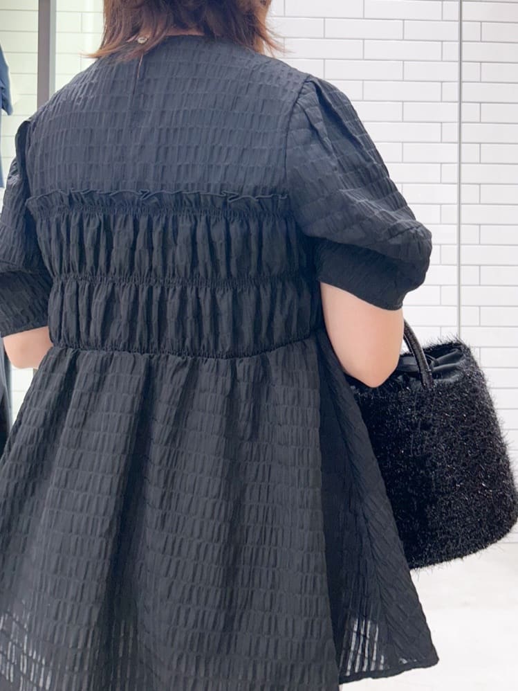 chicchi♪さんの「OPAQUE.CLIP｜◆シャーリングペプラムブラウス【洗濯機洗い可】」を使ったコーディネート