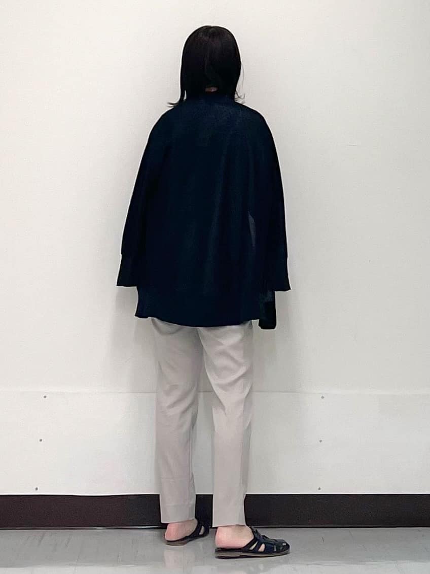 ikueさんの「INDIVI｜◆【洗える／和紙混素材】ドライタッチニットカーディガン」を使ったコーディネート