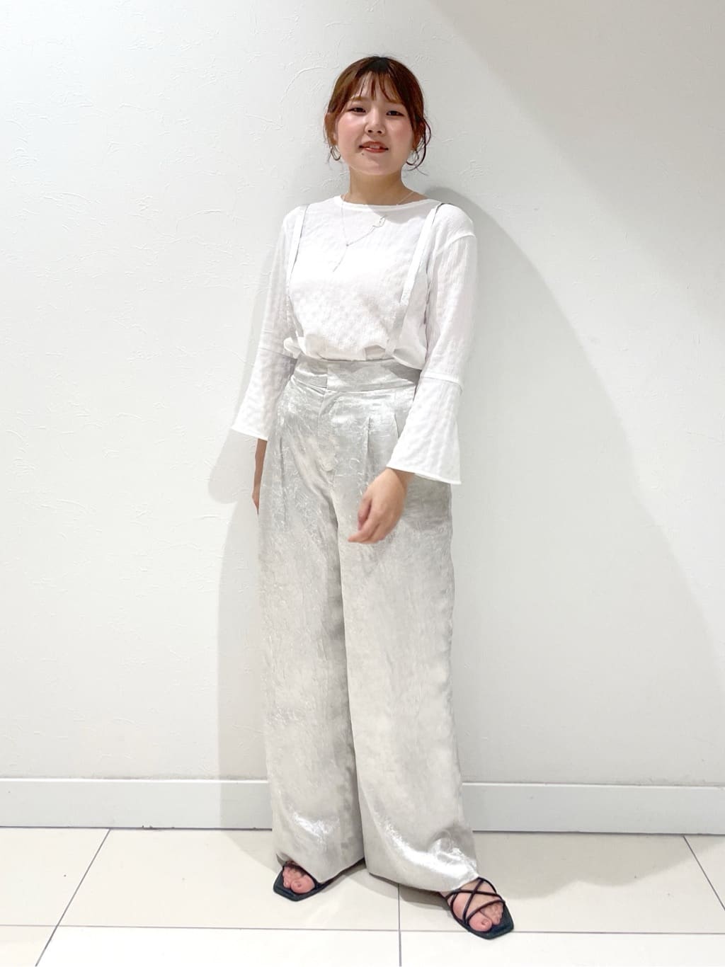 YUUKIさんの「INDIVI｜◆【2点セット／洗える】カセット服 キャミ＆ブラウス セットトップス」を使ったコーディネート