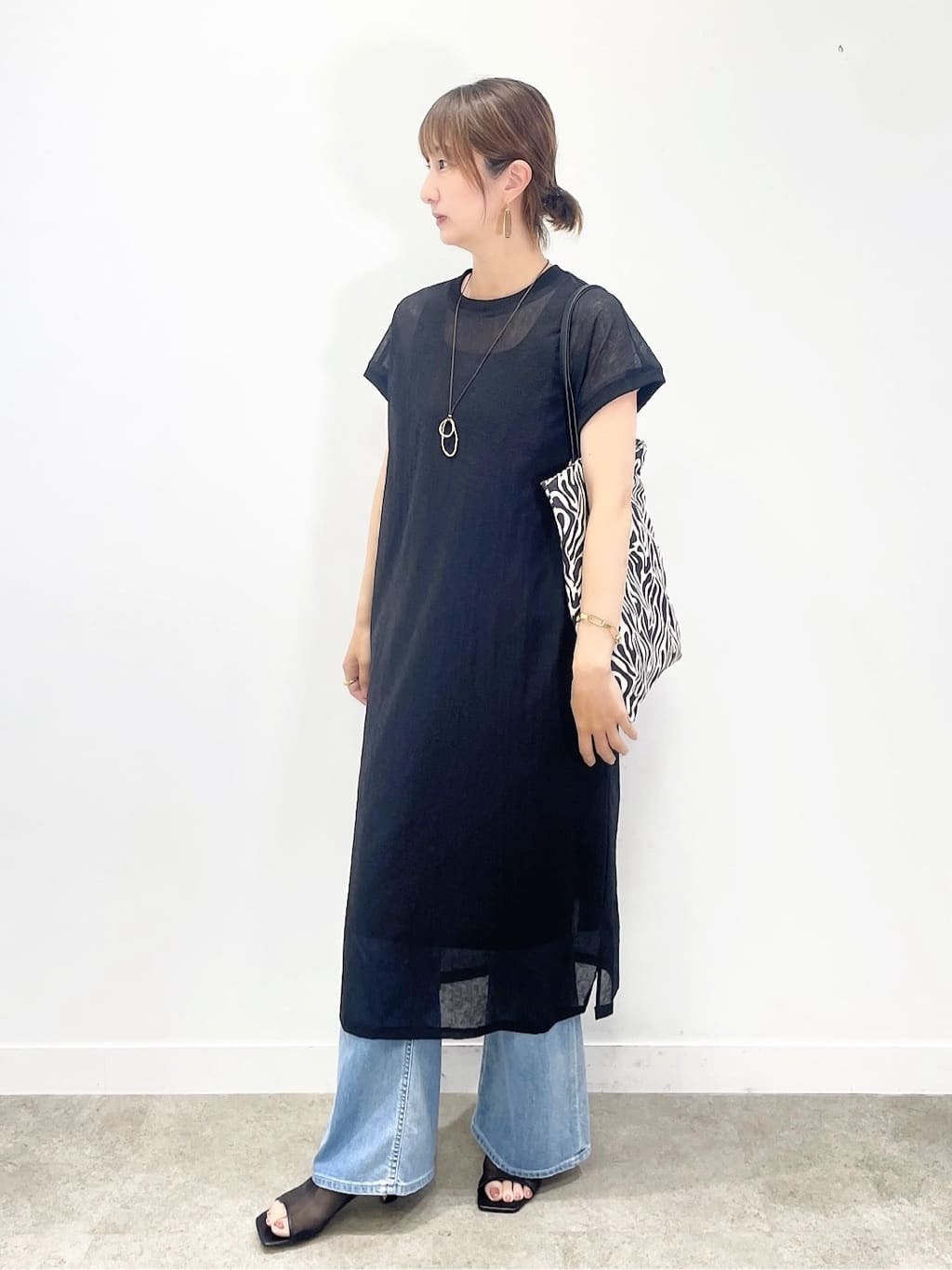 KAYOさんの「UNTITLED｜【選べる3柄】フラットトートバッグ」を使ったコーディネート