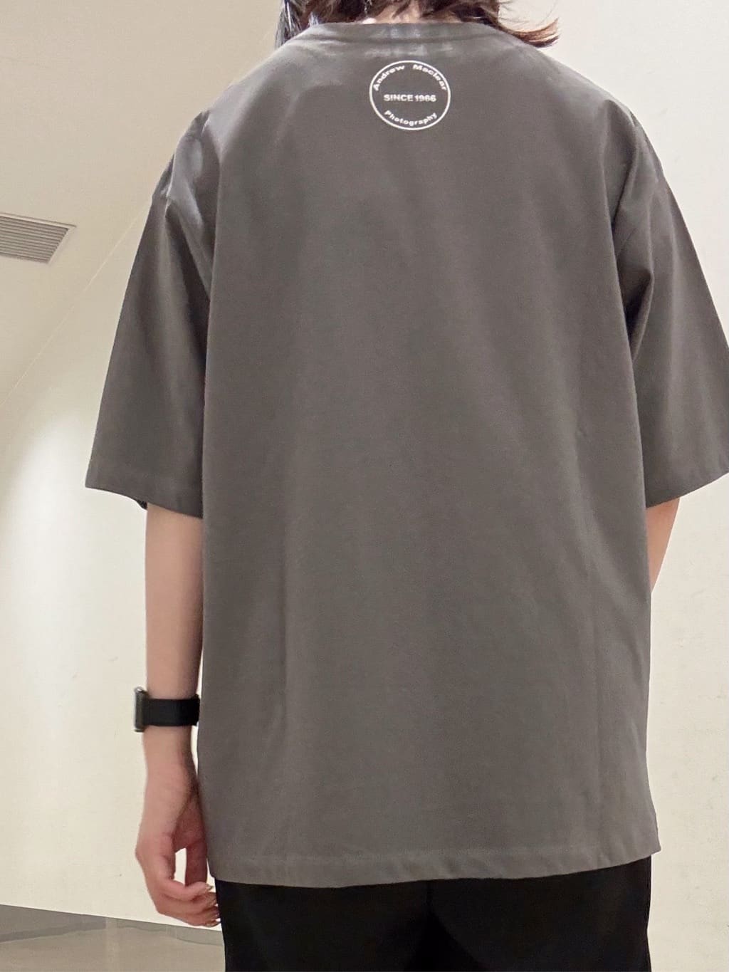 Renaさんの「tk.TAKEO KIKUCHI｜◆アンドリューマクリア フォトTシャツ」を使ったコーディネート