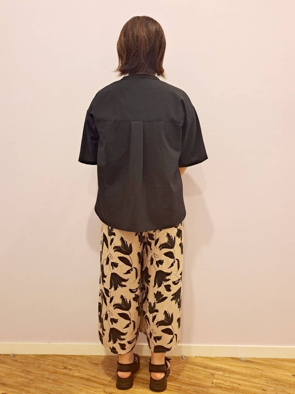 高さんの「SHOO･LA･RUE｜◆【高レビュー】スポーティで上品 大人のためのテープスポサン」を使ったコーディネート