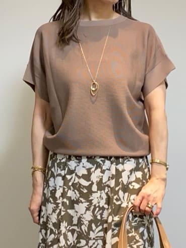 tomoさんの「UNTITLED｜◆ビッグトップネックレス」を使ったコーディネート
