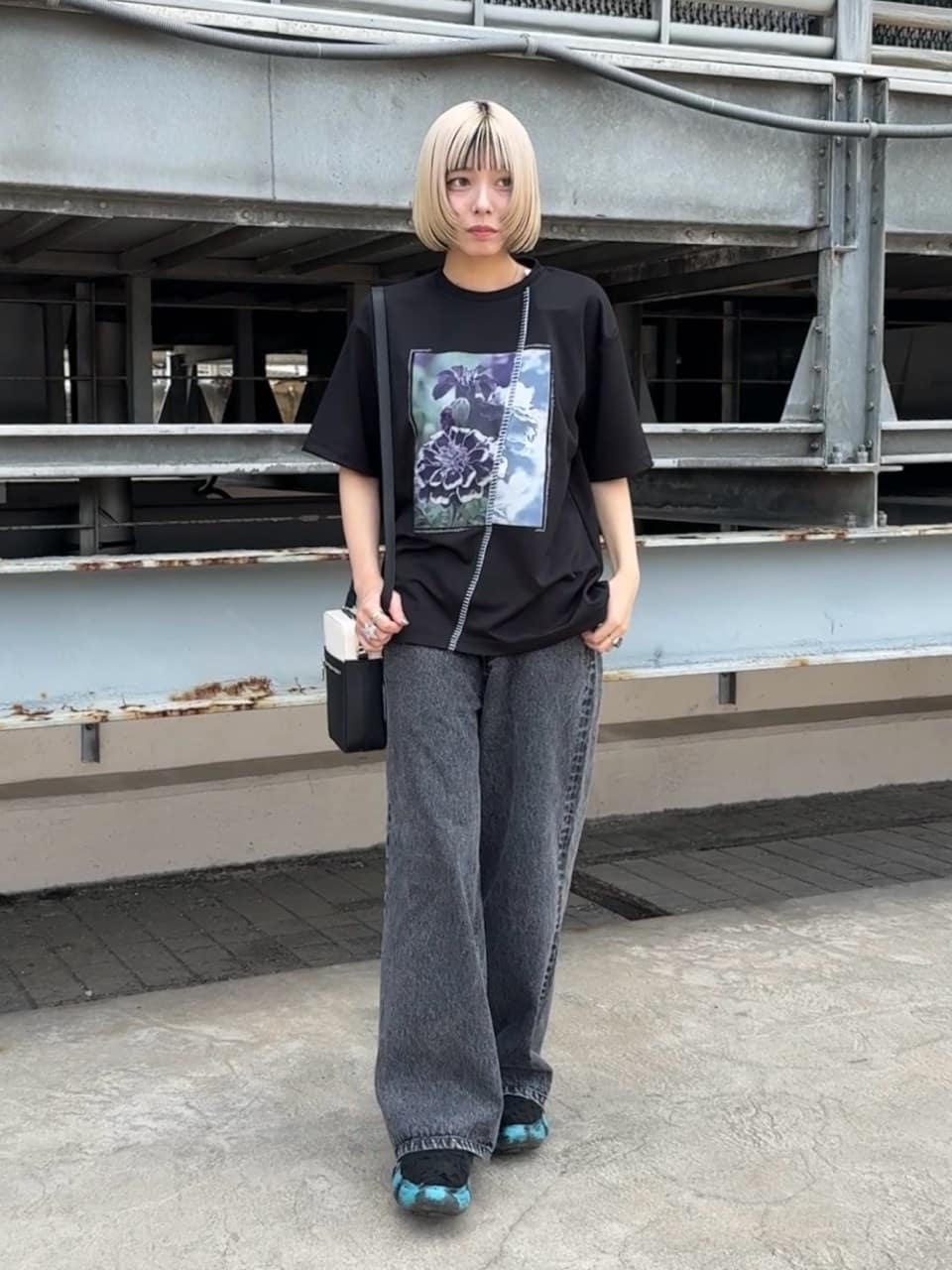 川本葵さんの「tk.TAKEO KIKUCHI｜」を使ったコーディネート