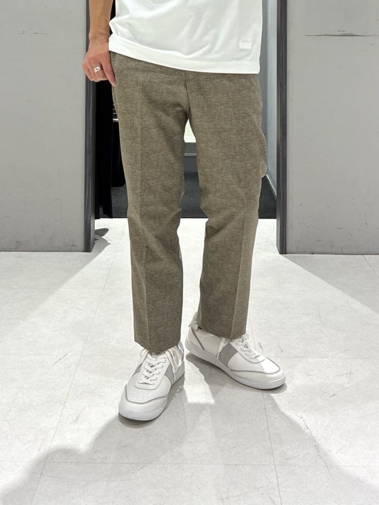 わいずみさんの「TAKEO KIKUCHI｜【抗菌防臭】COOL DOTS（R）ドビープリント パンツ」を使ったコーディネート