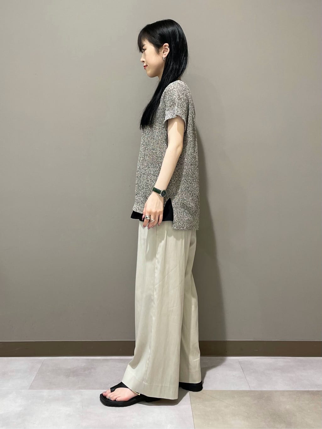 KEIKOさんの「INDIVI｜【洗える／レイヤードにも活躍】ペプラムインナートップス」を使ったコーディネート