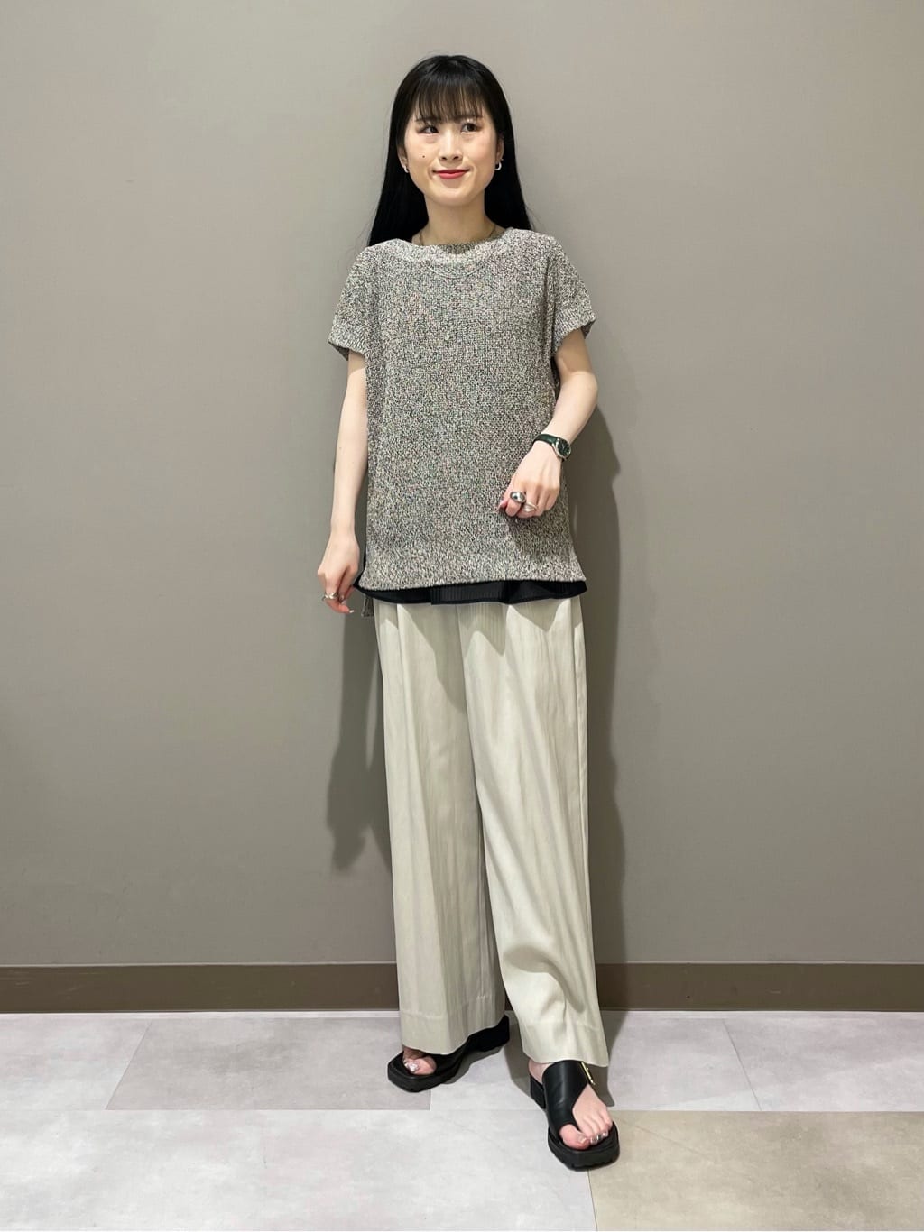 KEIKOさんの「INDIVI｜【洗える／レイヤードにも活躍】ペプラムインナートップス」を使ったコーディネート