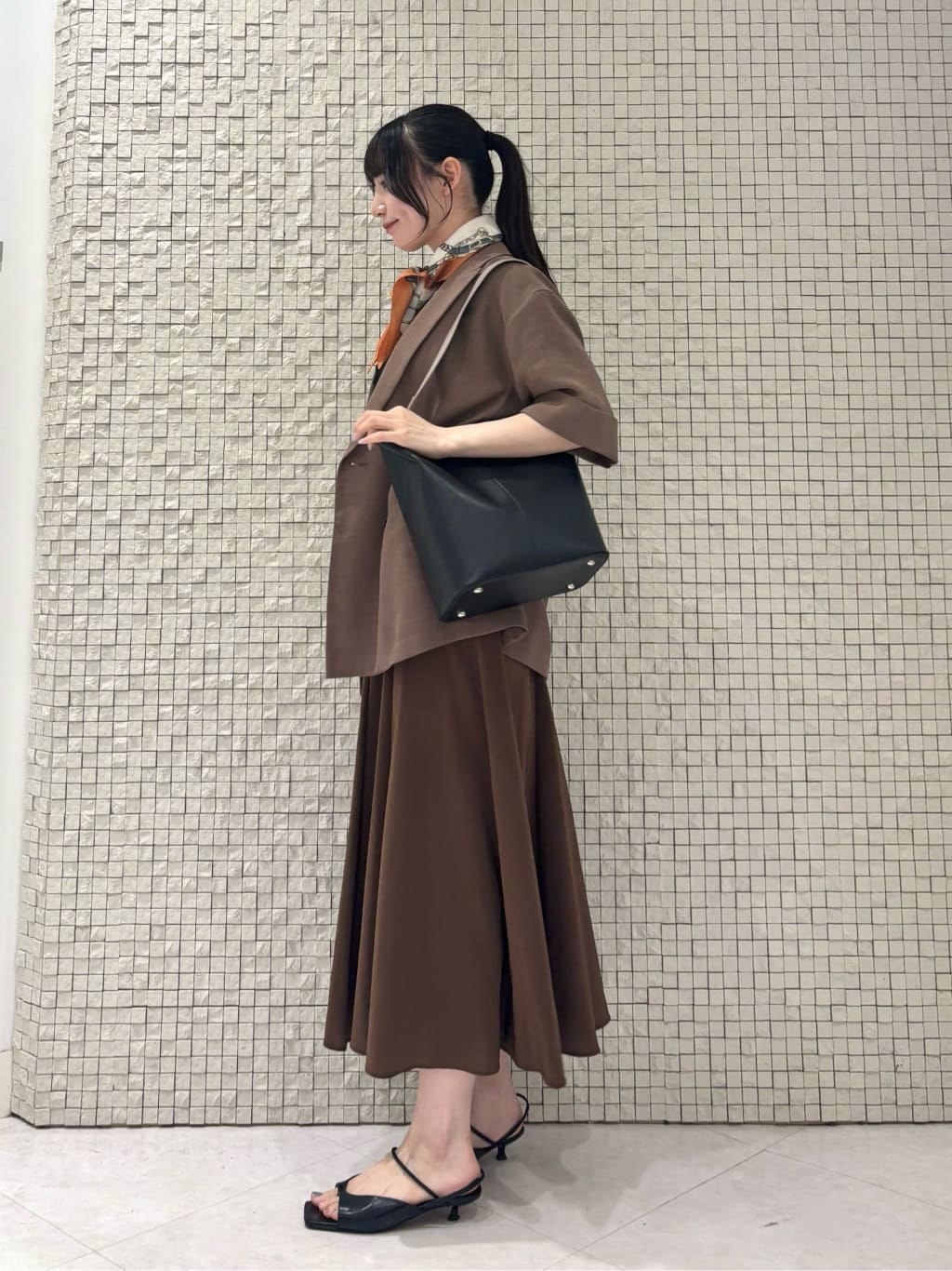 ibukiさんの「INDIVI｜◆【洗える／メッシュ素材】リネンライク半袖ダブルジャケット」を使ったコーディネート
