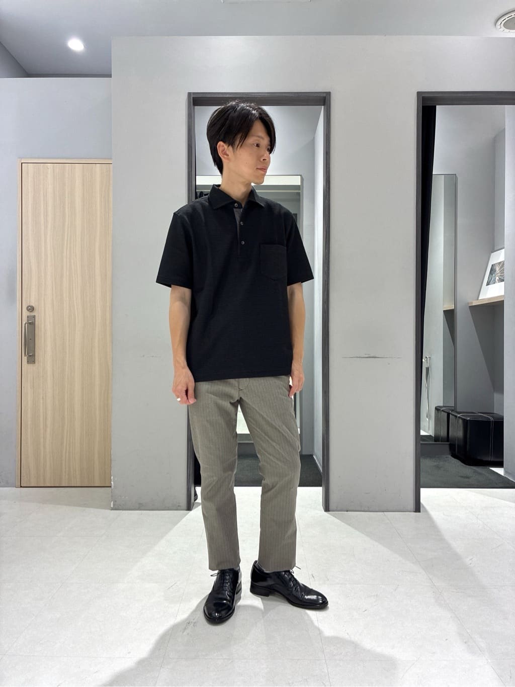 わいずみさんの「TAKEO KIKUCHI｜【抗菌防臭】COOL DOTS（R）ドビープリント ジャケット」を使ったコーディネート