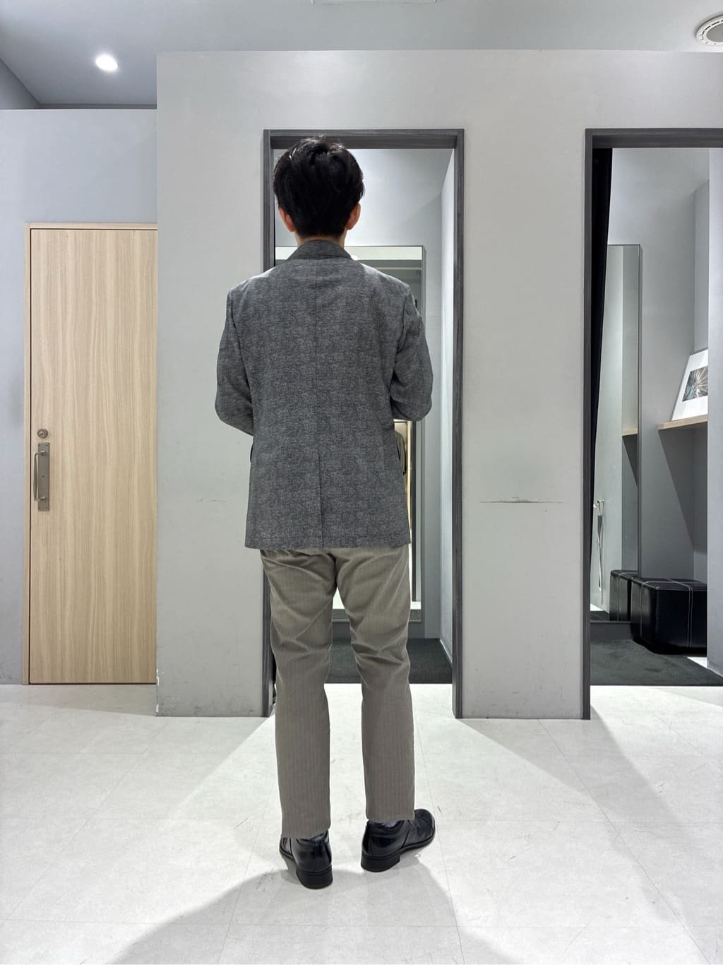わいずみさんの「TAKEO KIKUCHI｜【抗菌防臭】COOL DOTS（R）ドビープリント ジャケット」を使ったコーディネート