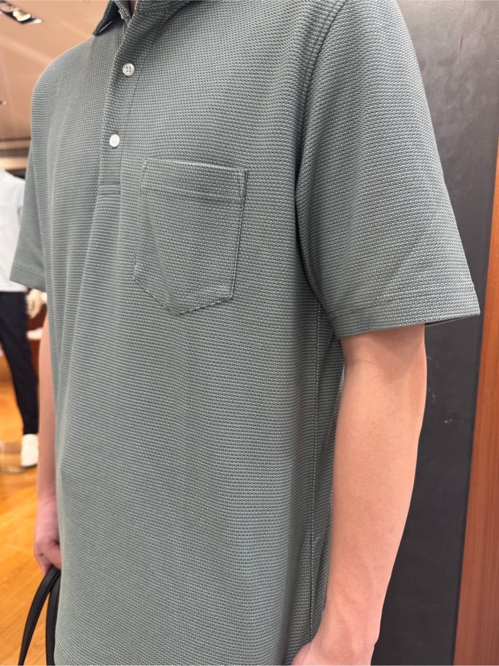 たくやさんの「TAKEO KIKUCHI｜【抗菌防臭／9色5サイズ展開】ハニカムメランジ ポロシャツ」を使ったコーディネート