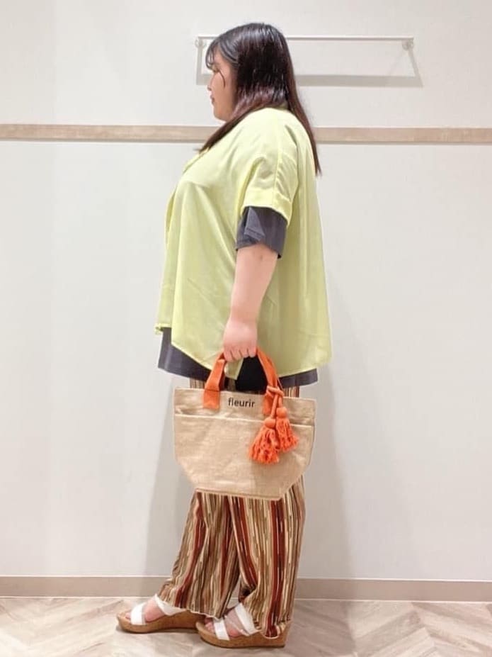 ゆめさんの「SHOO･LA･RUE｜」を使ったコーディネート
