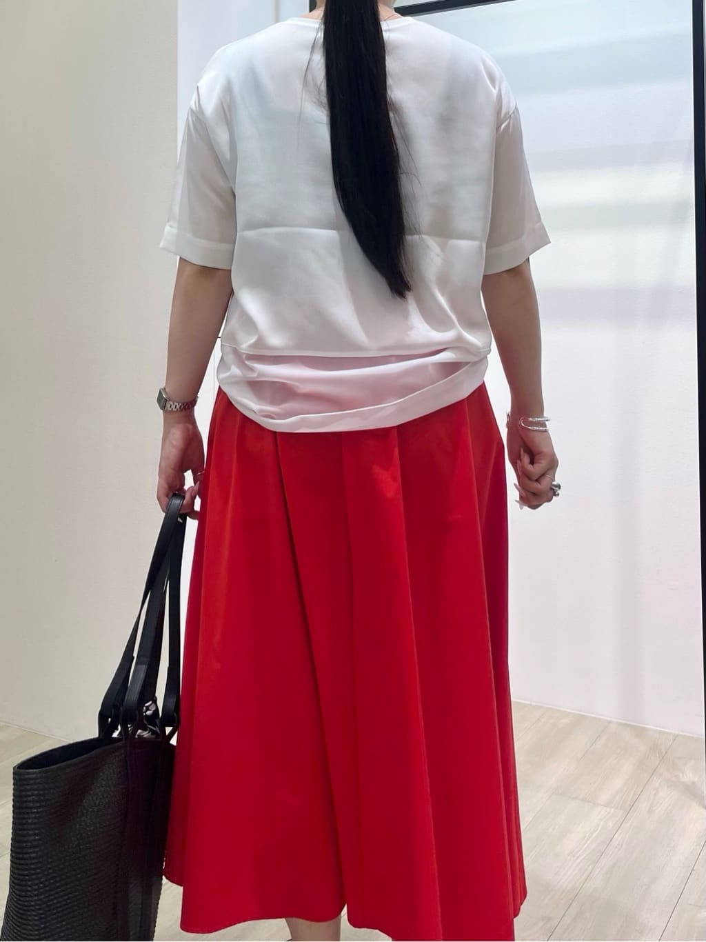 hasuさんの「INDIVI｜ダブルラインバングル」を使ったコーディネート