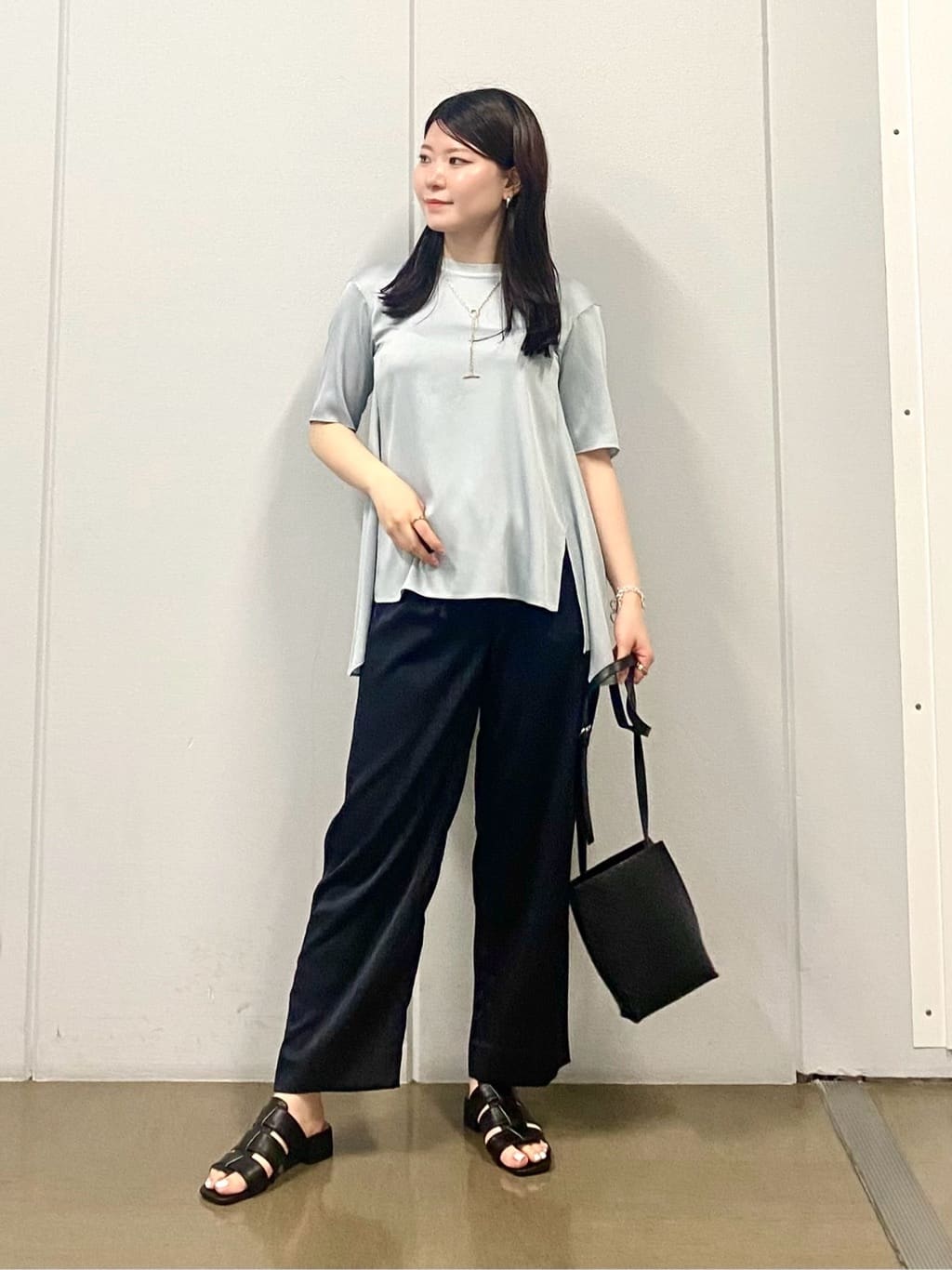 misakiさんの「INDIVI｜【バックシャン】デザインTブラウス」を使ったコーディネート