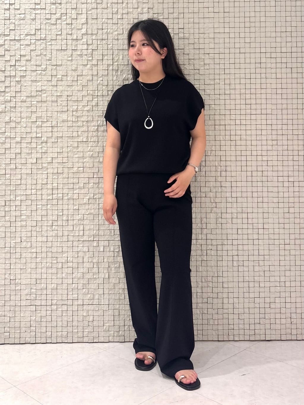 MEGUMIさんの「INDIVI｜」を使ったコーディネート