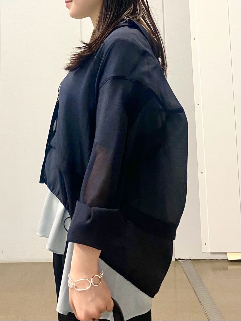 misakiさんの「INDIVI｜【バックシャン】デザインTブラウス」を使ったコーディネート