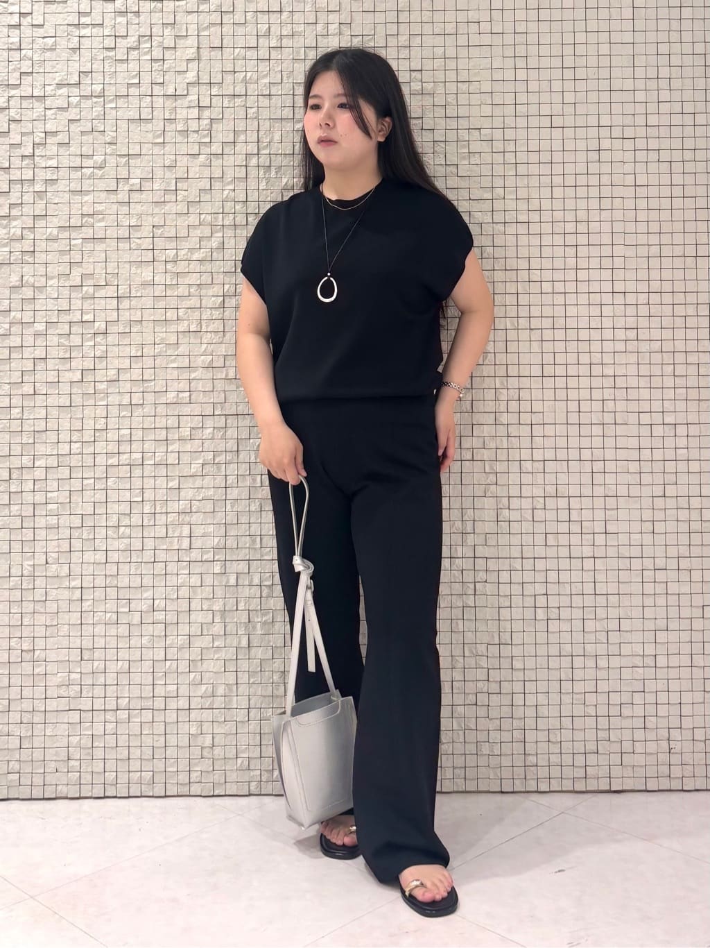 MEGUMIさんの「INDIVI｜」を使ったコーディネート