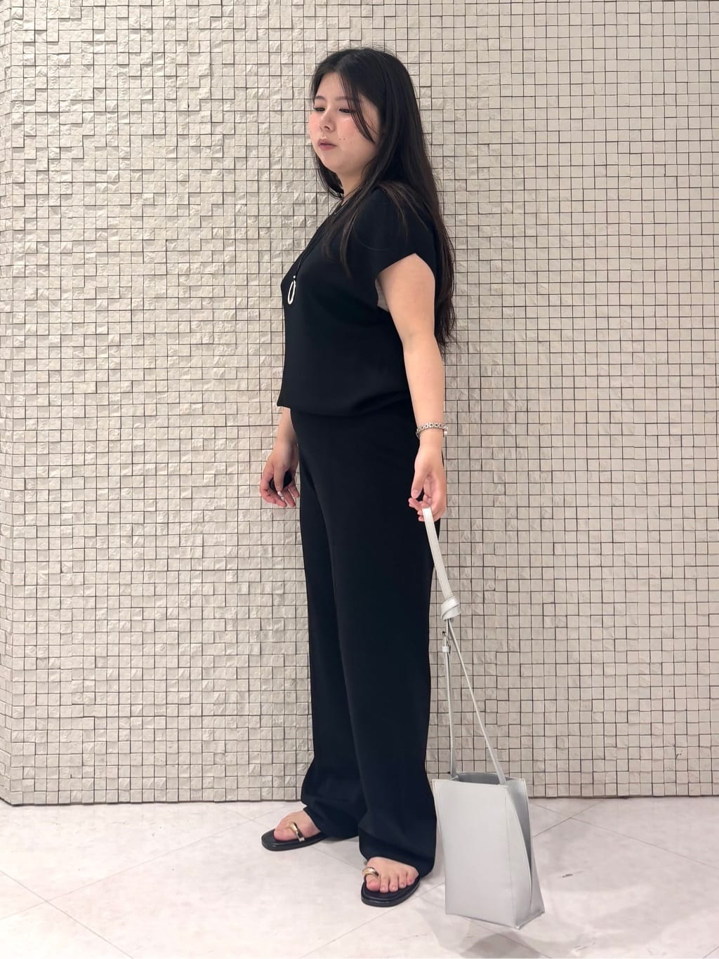 MEGUMIさんの「INDIVI｜」を使ったコーディネート