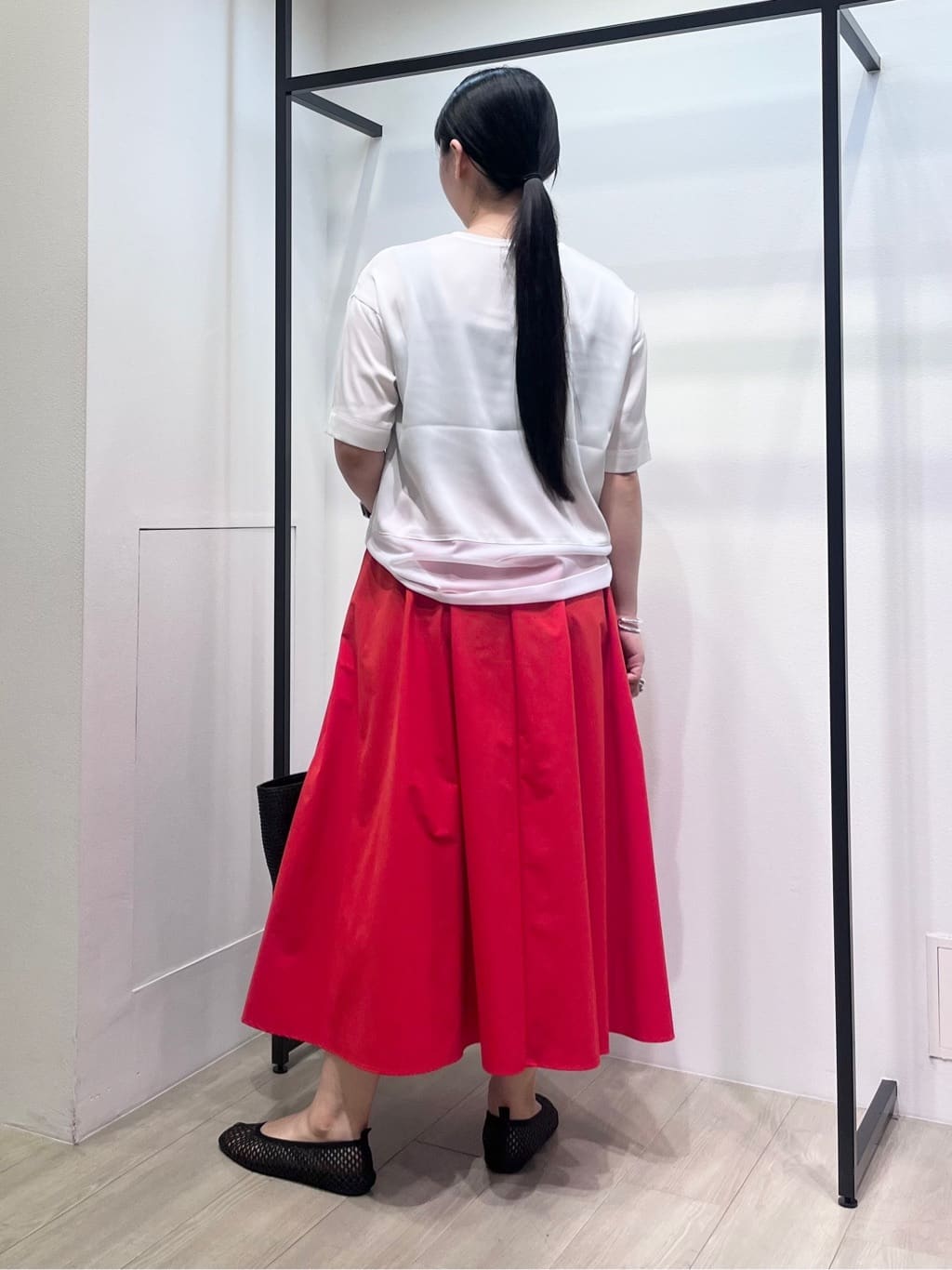 hasuさんの「INDIVI｜ダブルラインバングル」を使ったコーディネート