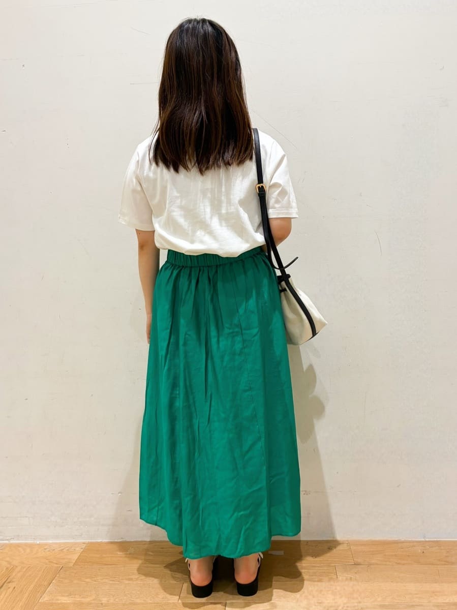 kurumiさんの「OPAQUE.CLIP｜◆アソートロゴTシャツ【洗濯機洗い可】」を使ったコーディネート