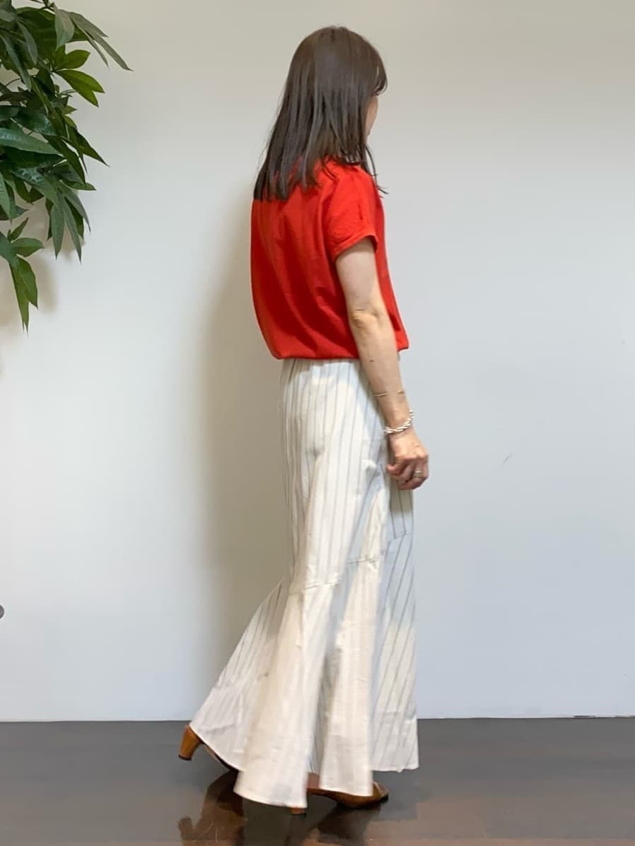 tomoさんの「UNTITLED｜◆【11色展開/コットン100/アンサンブル可能】クルーカーディガン」を使ったコーディネート