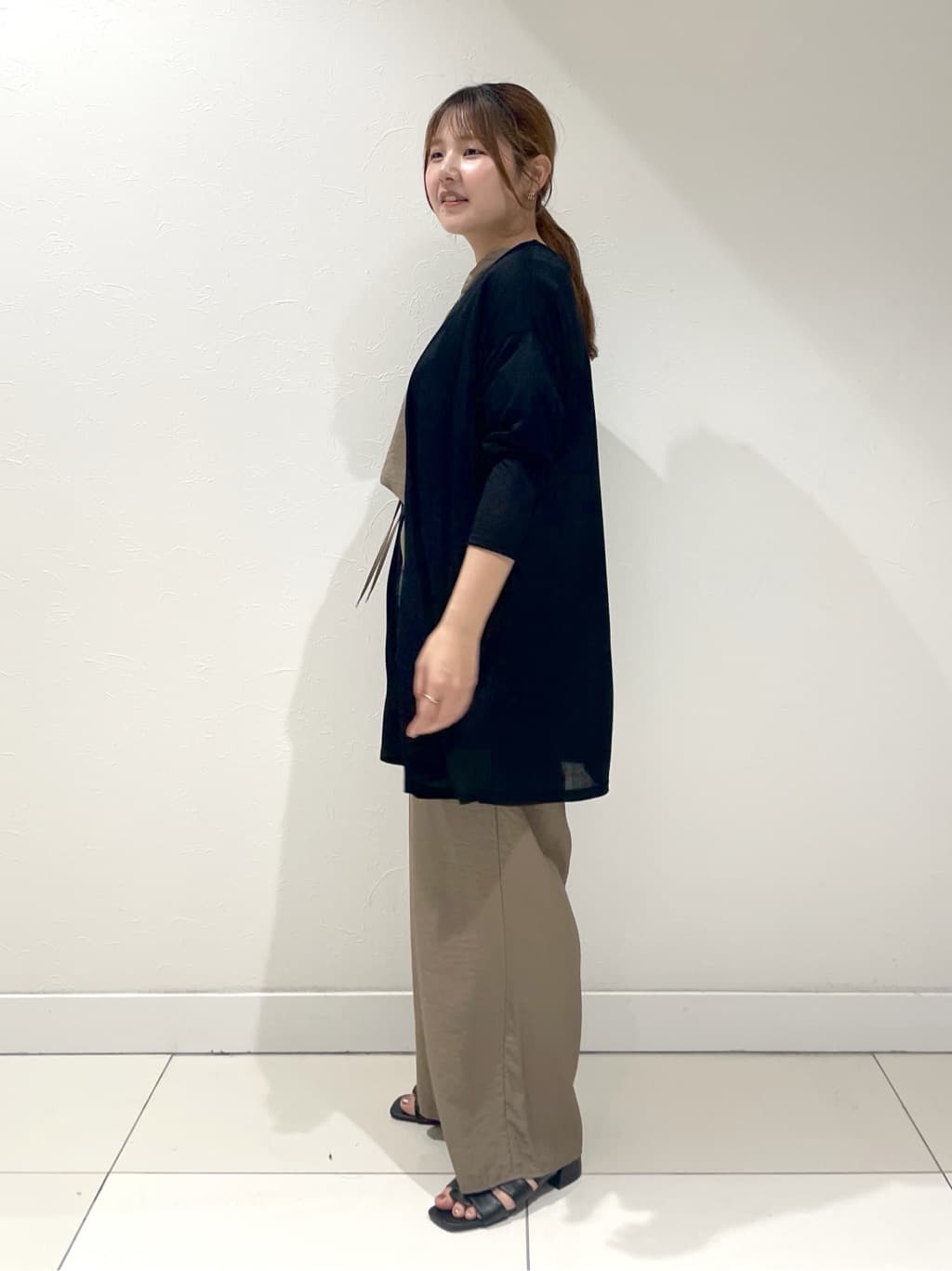 YUUKIさんの「INDIVI｜◆【洗える／UVケア／SETUP可能】スキッパードルマンブラウス」を使ったコーディネート