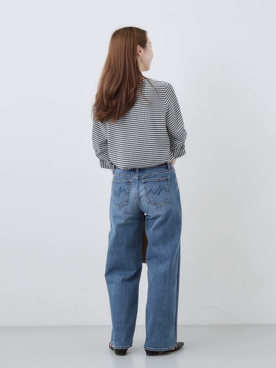 mitsukiさんの「INDIVI｜【褒められデニム】ワイドストレート デニムパンツ」を使ったコーディネート