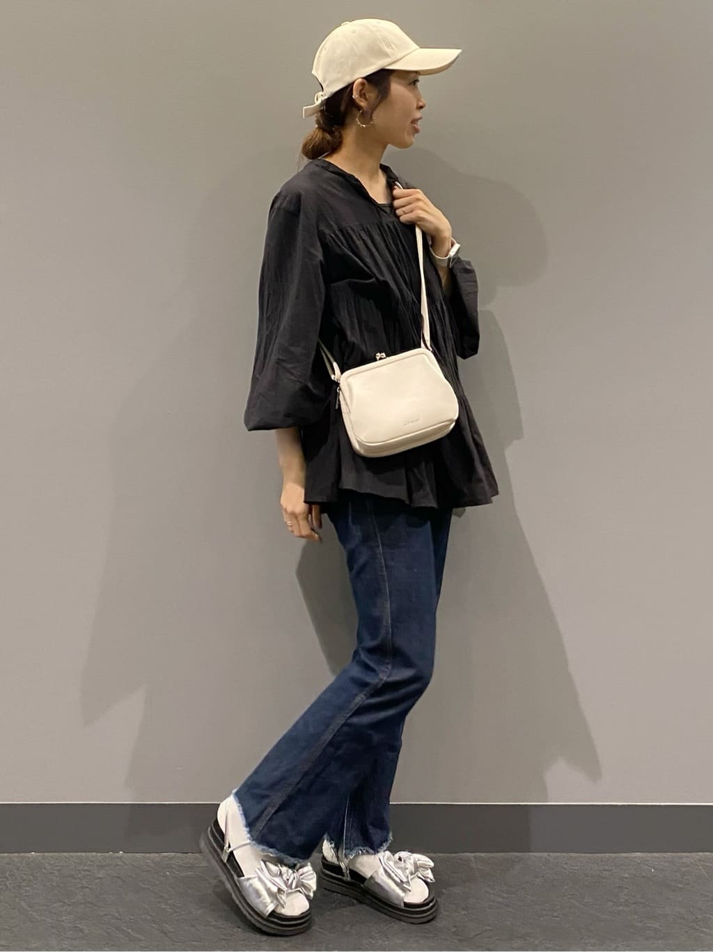 hiraさんの「ESPERANZA｜ビックリボン2WAYサンダル」を使ったコーディネート