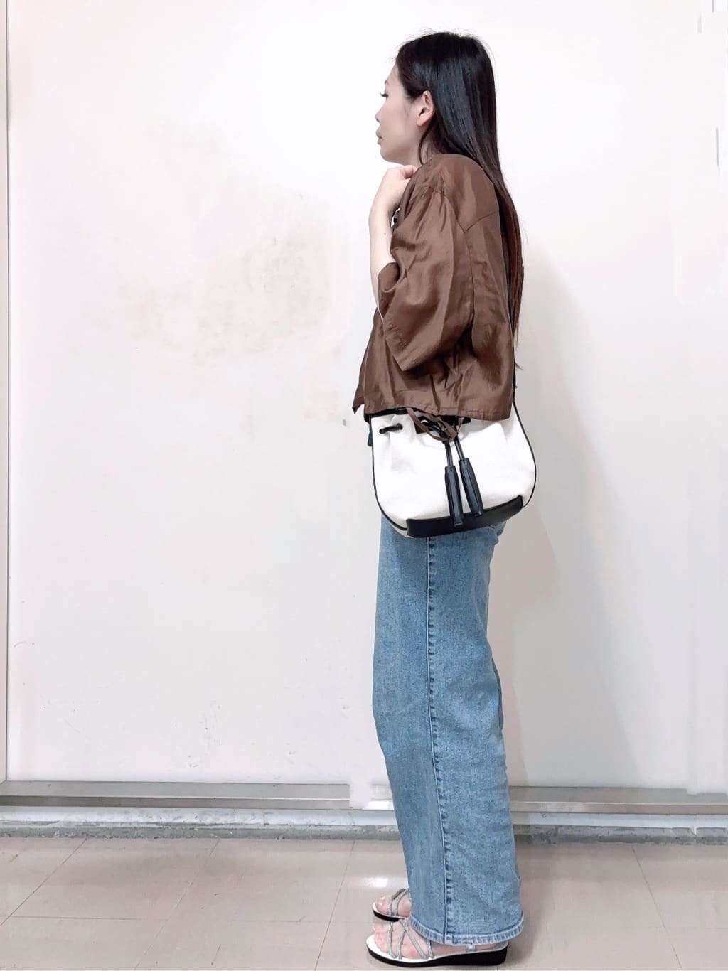 あきさんの「OPAQUE.CLIP｜◆裾ドロストシアーショートシャツ【洗濯機洗い可】」を使ったコーディネート