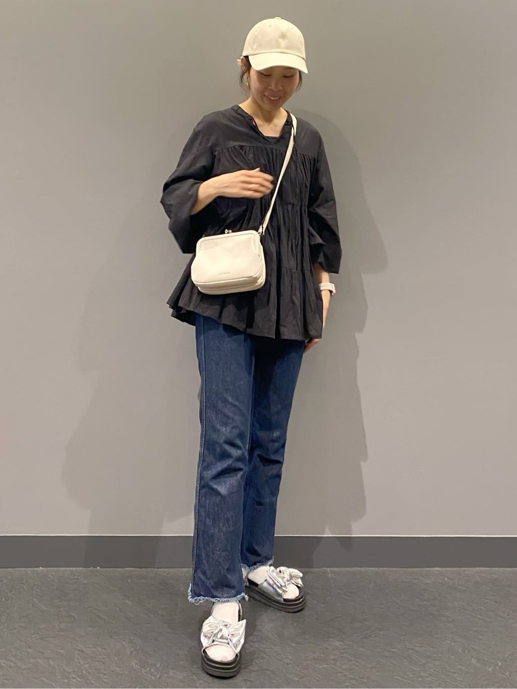 hiraさんの「ESPERANZA｜ビックリボン2WAYサンダル」を使ったコーディネート