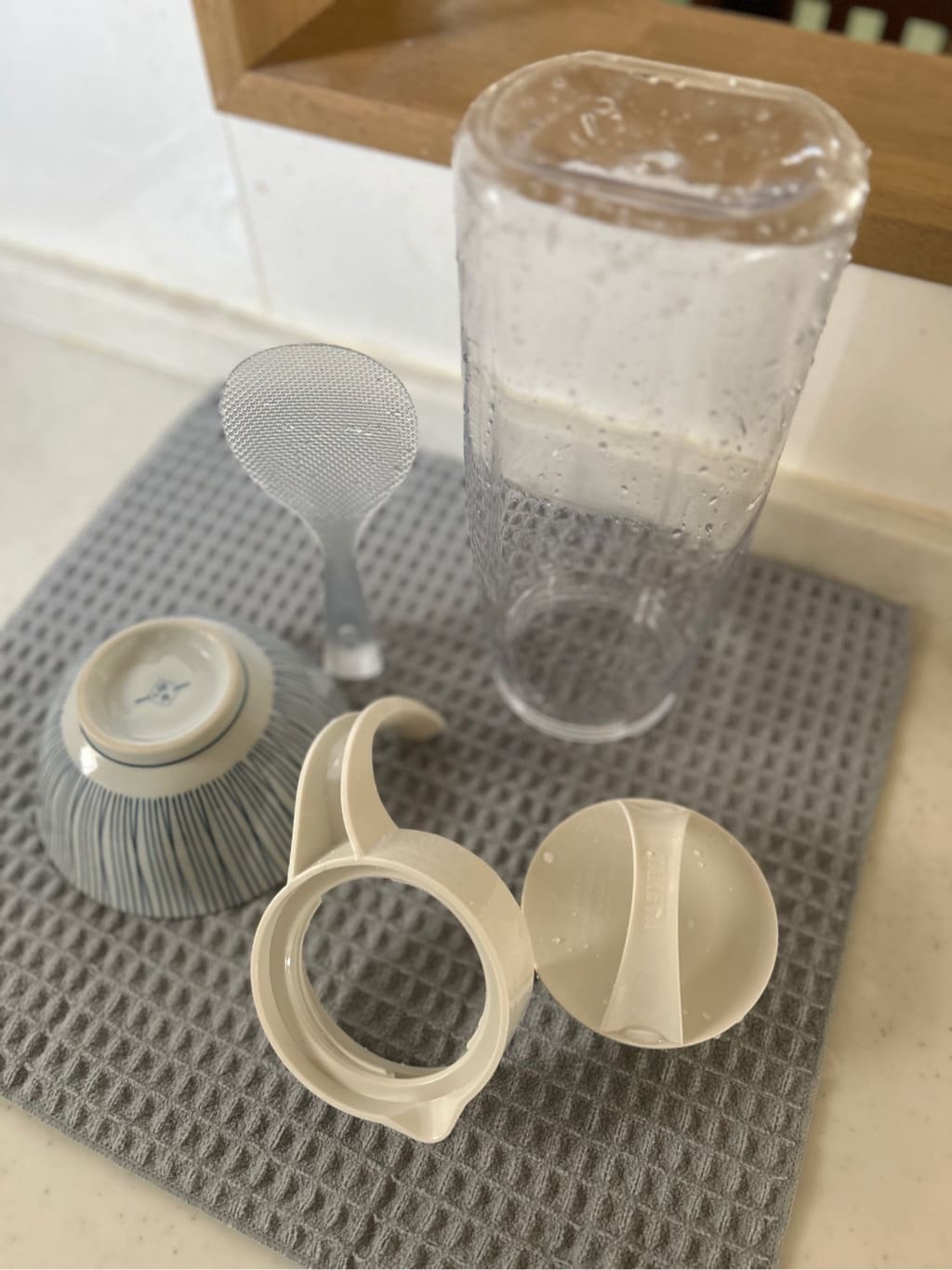 momo.さんの「212 KITCHEN STORE｜あっちこっち(R)水切りマット」を使ったコーディネート