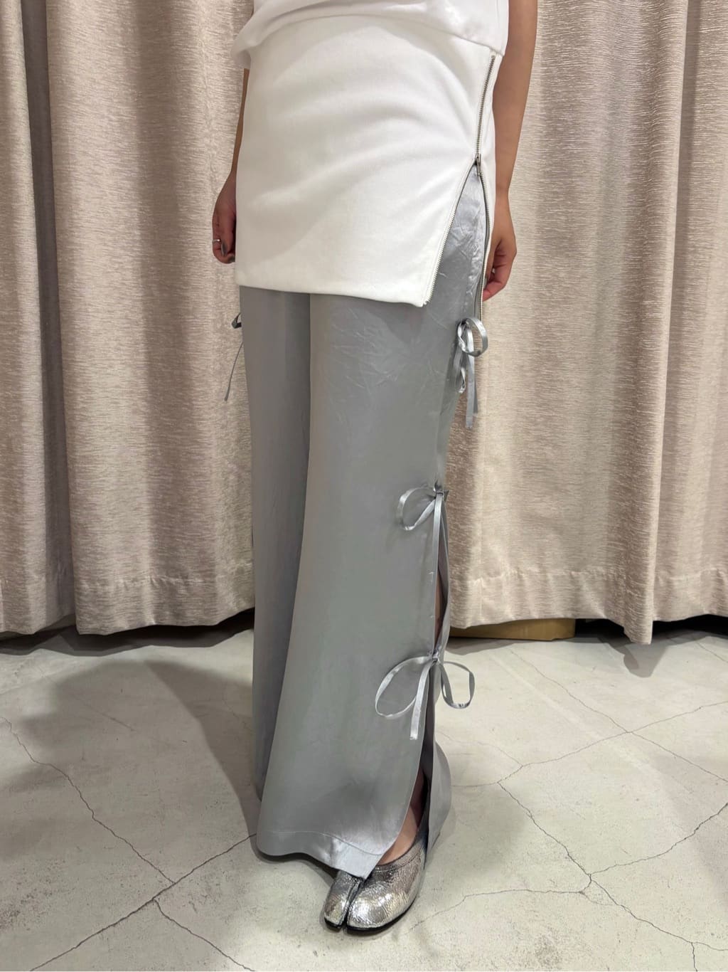 iwamiさんの「CODE A｜off－shoulder sleeveless tops」を使ったコーディネート