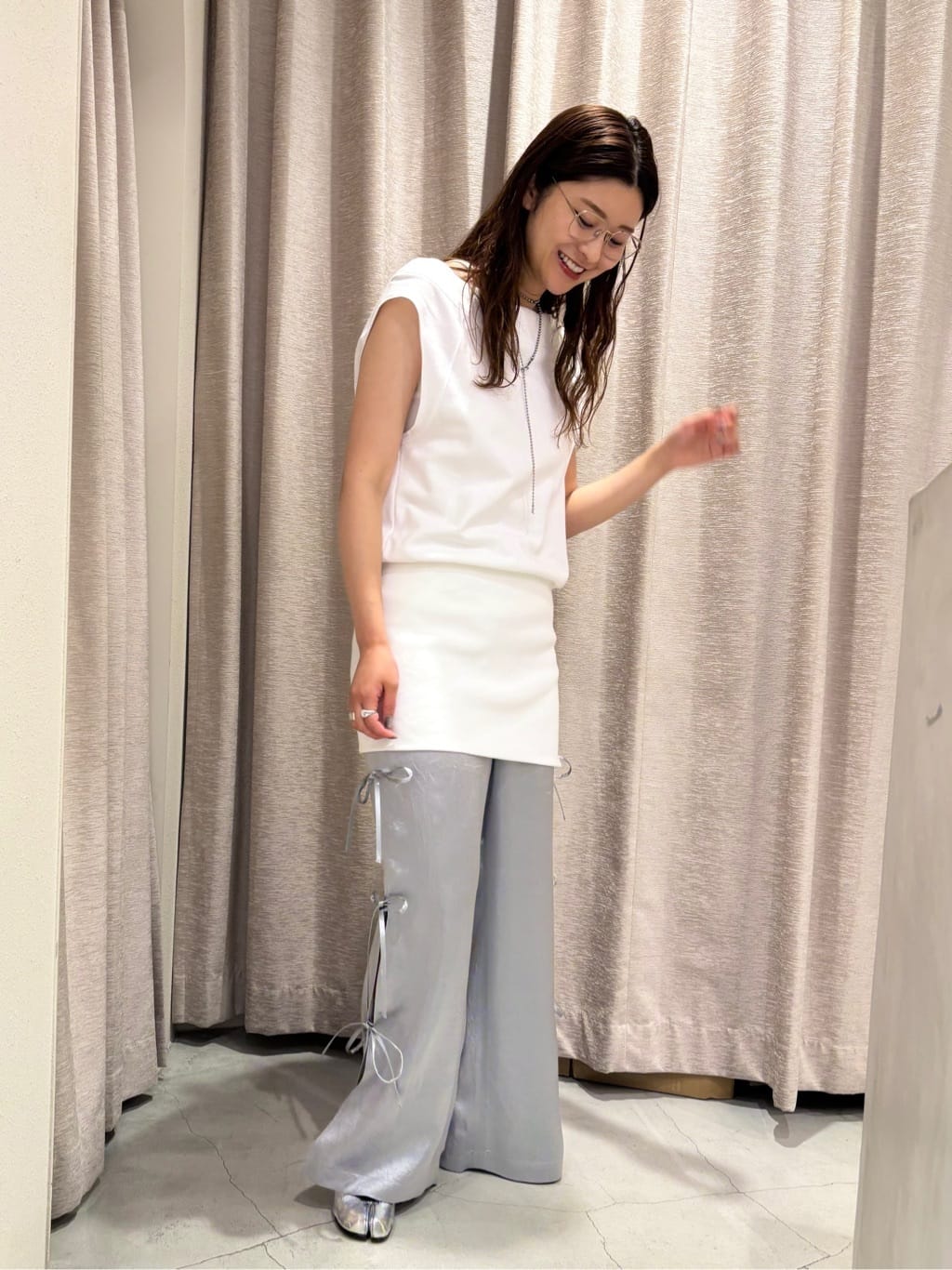 iwamiさんの「CODE A｜off－shoulder sleeveless tops」を使ったコーディネート