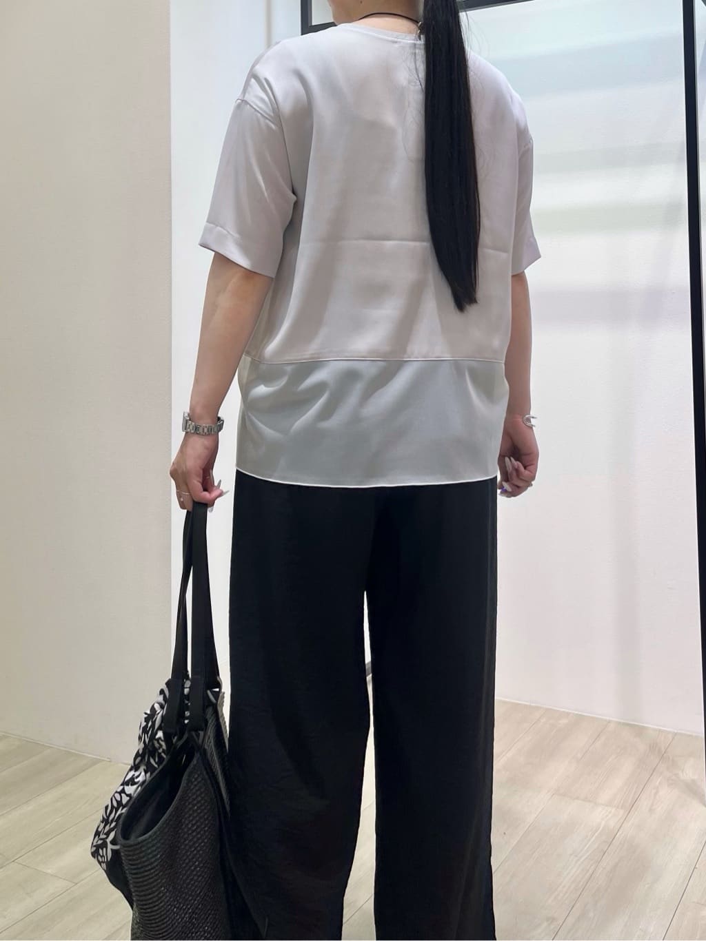 hasuさんの「INDIVI｜【洗える】裾シアー半袖トップス」を使ったコーディネート