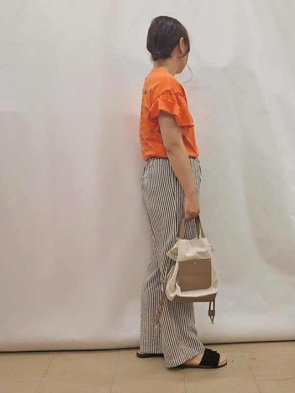 かなさんの「SHOO･LA･RUE｜◆【2WAY】素材コンビトートバッグ」を使ったコーディネート