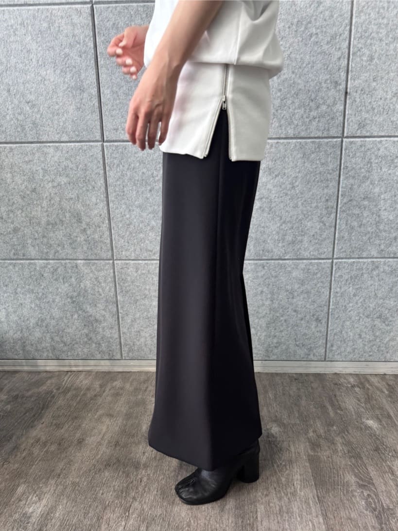 designer yukaさんの「CODE A｜off－shoulder sleeveless tops」を使ったコーディネート